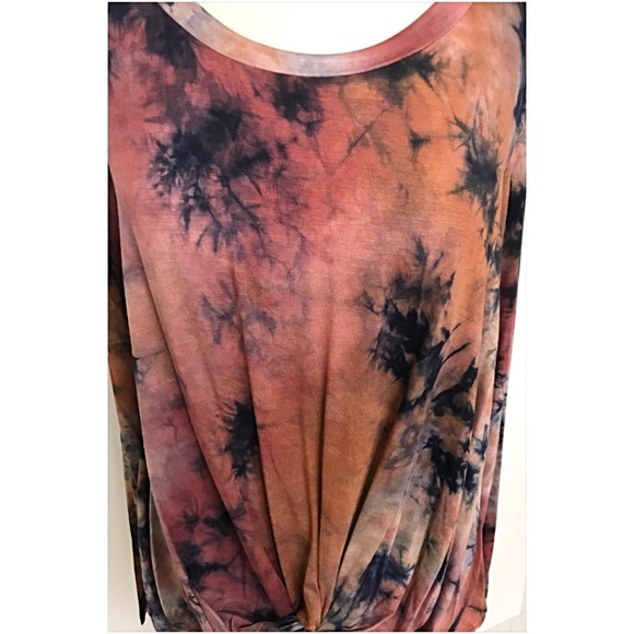 Gorgeous Tie Dye Knot Front Tunic Top ML - Picture 5 of 5